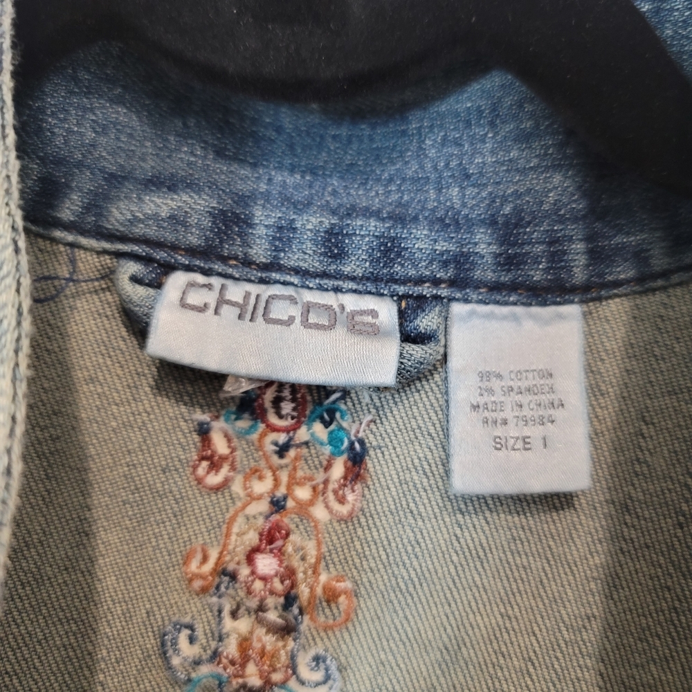 BEAUTIFULLY Embellished Chico's Jean Jacket Size 1 Small - Picture 4 of 5